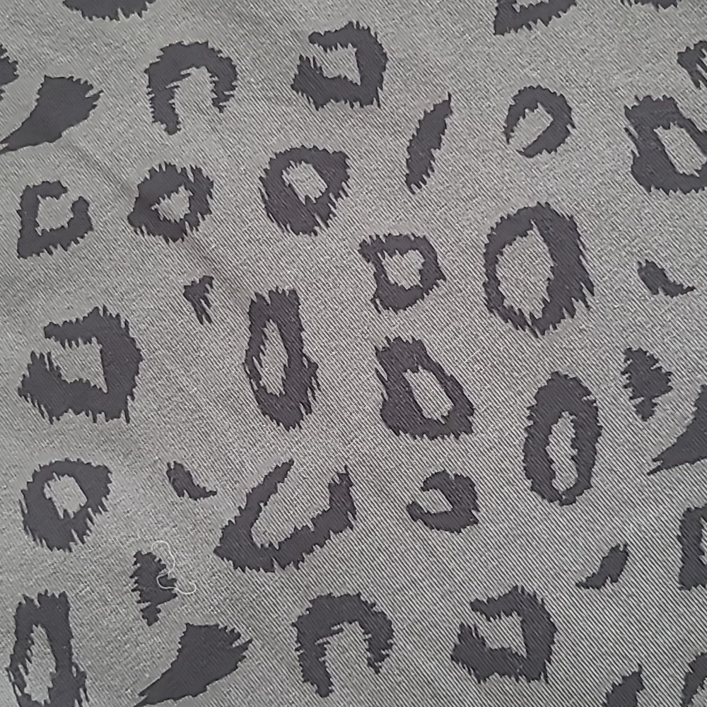 Style & Co. Leggings .. 2x .. Mid Rise .. Comfort Waist .. Black Cheetah - Picture 3 of 4